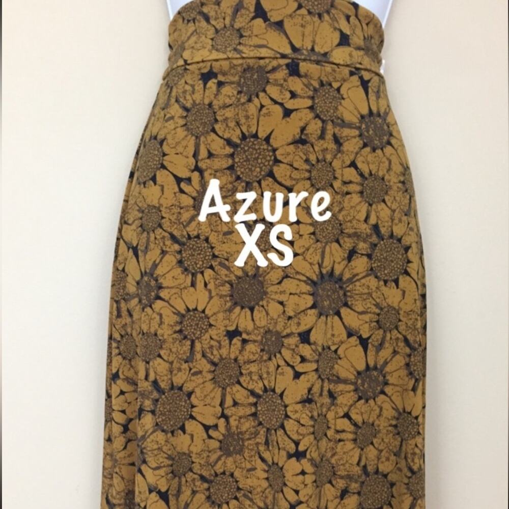 LuLaRoe Azure Skirt Brand New with tags